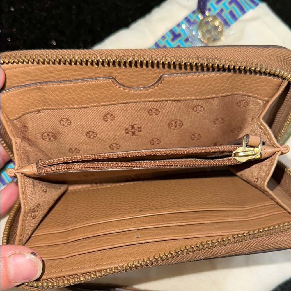 Tory Burch Brown Leather Wristlet Wallet - Picture 4 of 6
